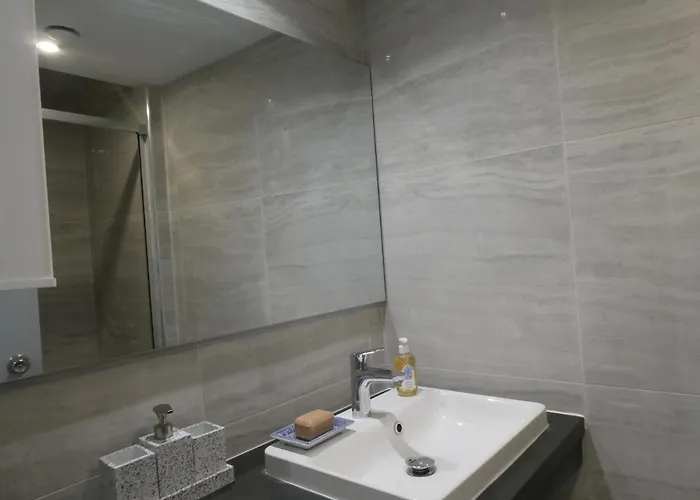 Hyper Centre Апартаменты *